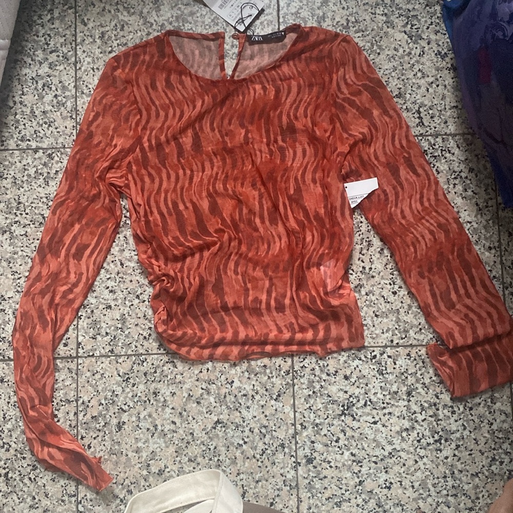 NWT mess print knit top